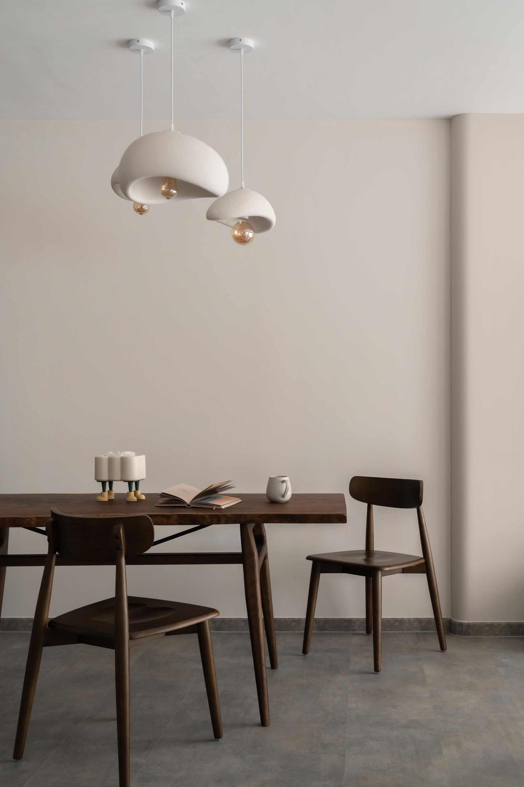 Scandinavian Dining Room with Dining Table and Dining Chairs