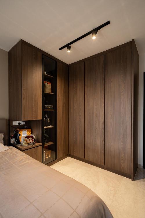 Modern Bedroom at Kim Keat Beacon