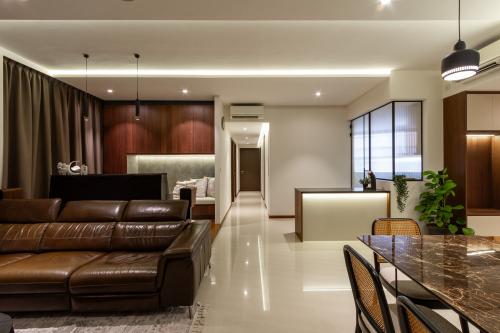 Modern Entryway at Pasir Ris Rise