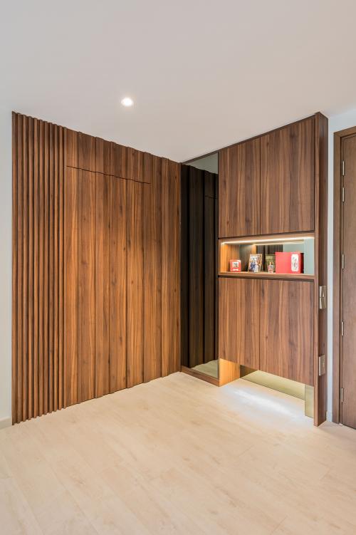 Transitional Foyer at A & K Apt