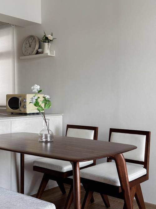 Scandinavian Dining Room at Tanglin Halt Rd