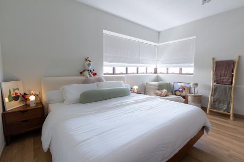 Scandinavian Bedroom at Tanglin Halt Rd