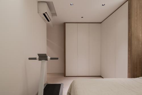 Modern Bedroom at Clementi NorthArc