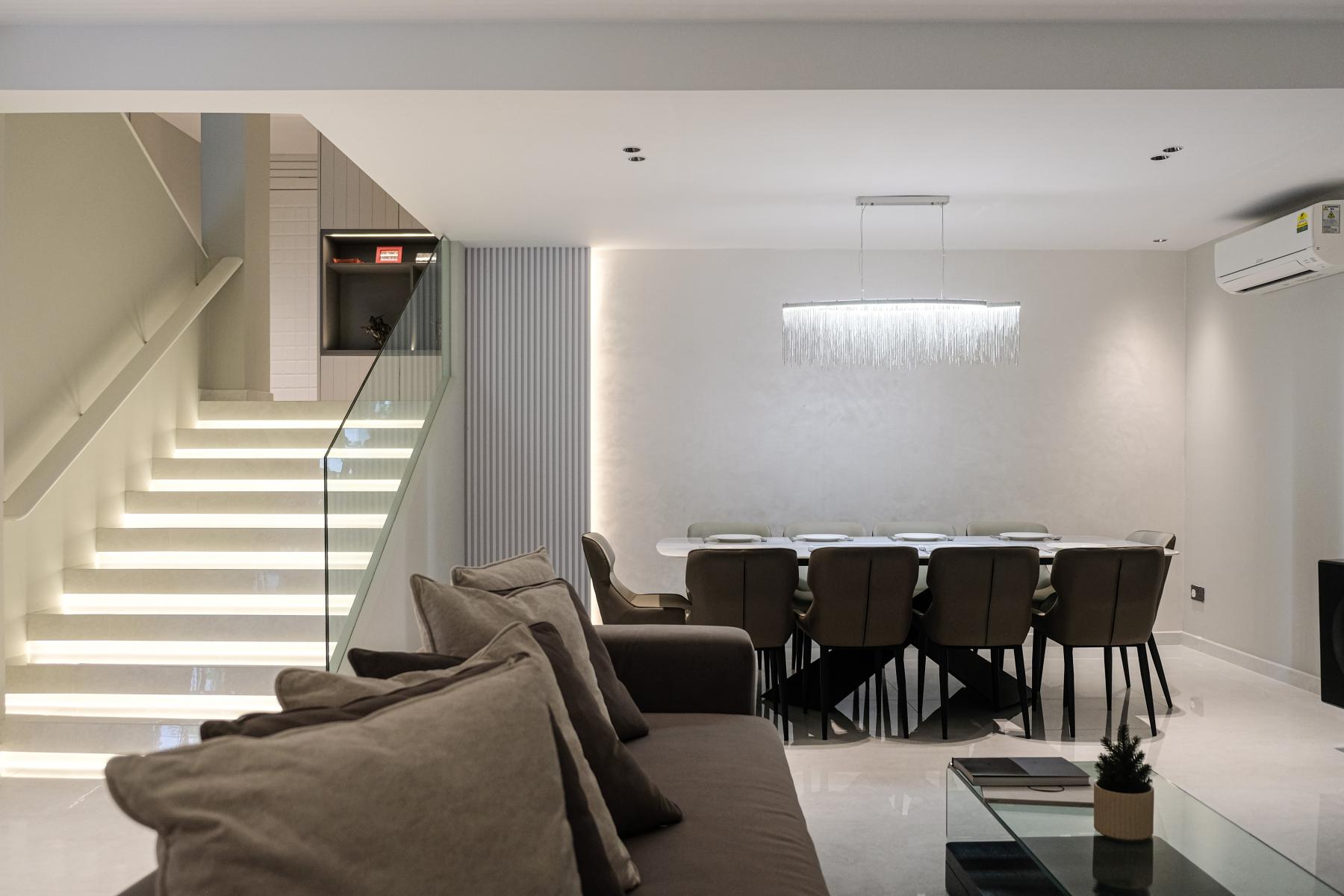 Modern Dining Room with Downlights and Dining Table