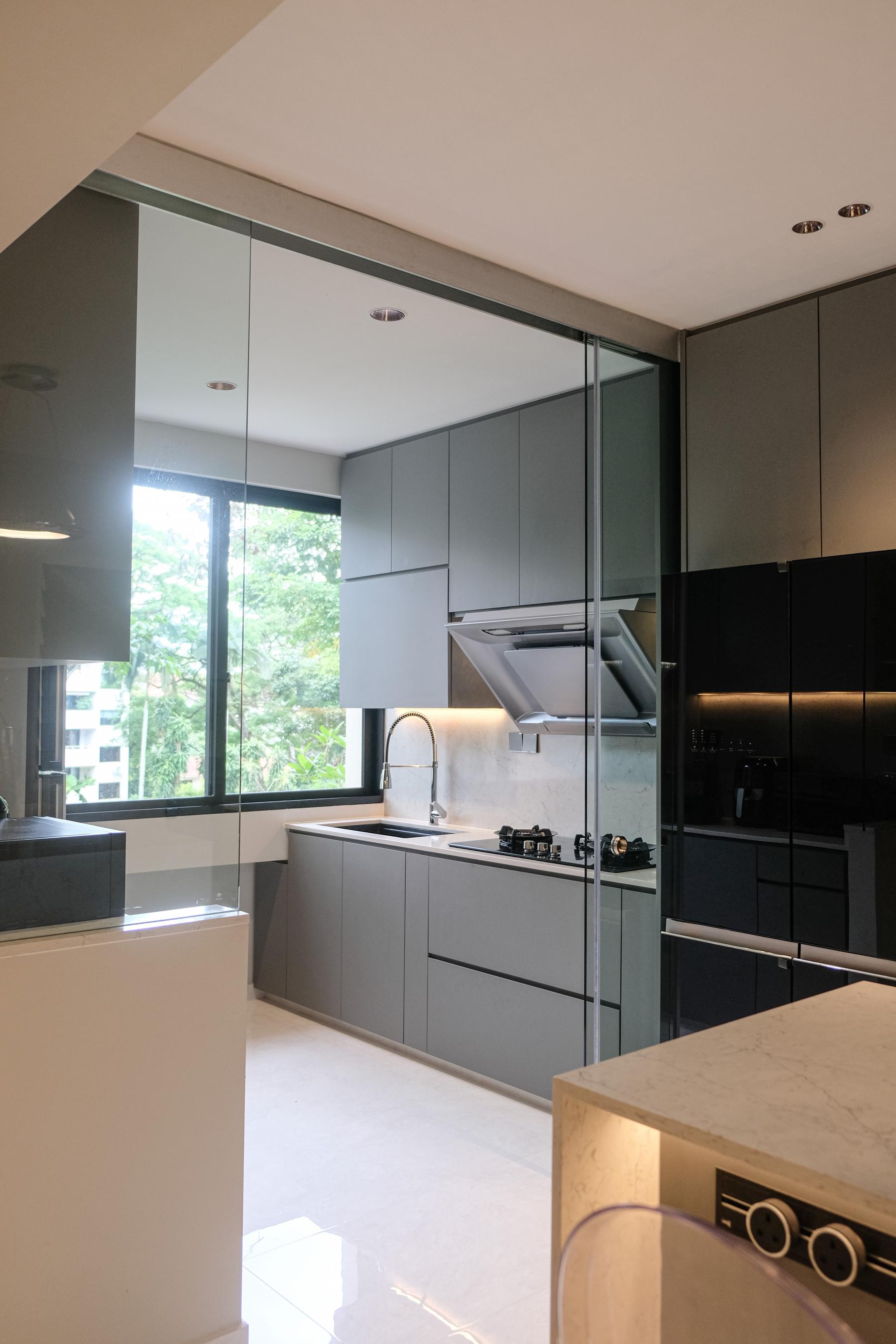 Modern Kitchen with Marble Floor and Kitchen Island