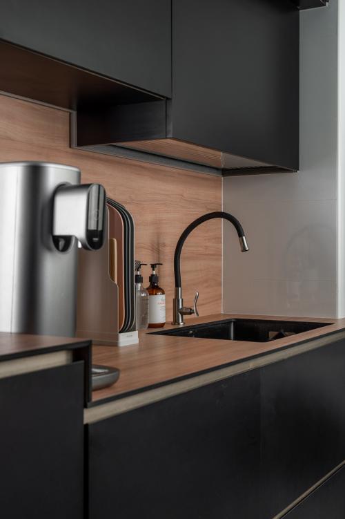 Contemporary Kitchen at 207B Woodleigh Link
