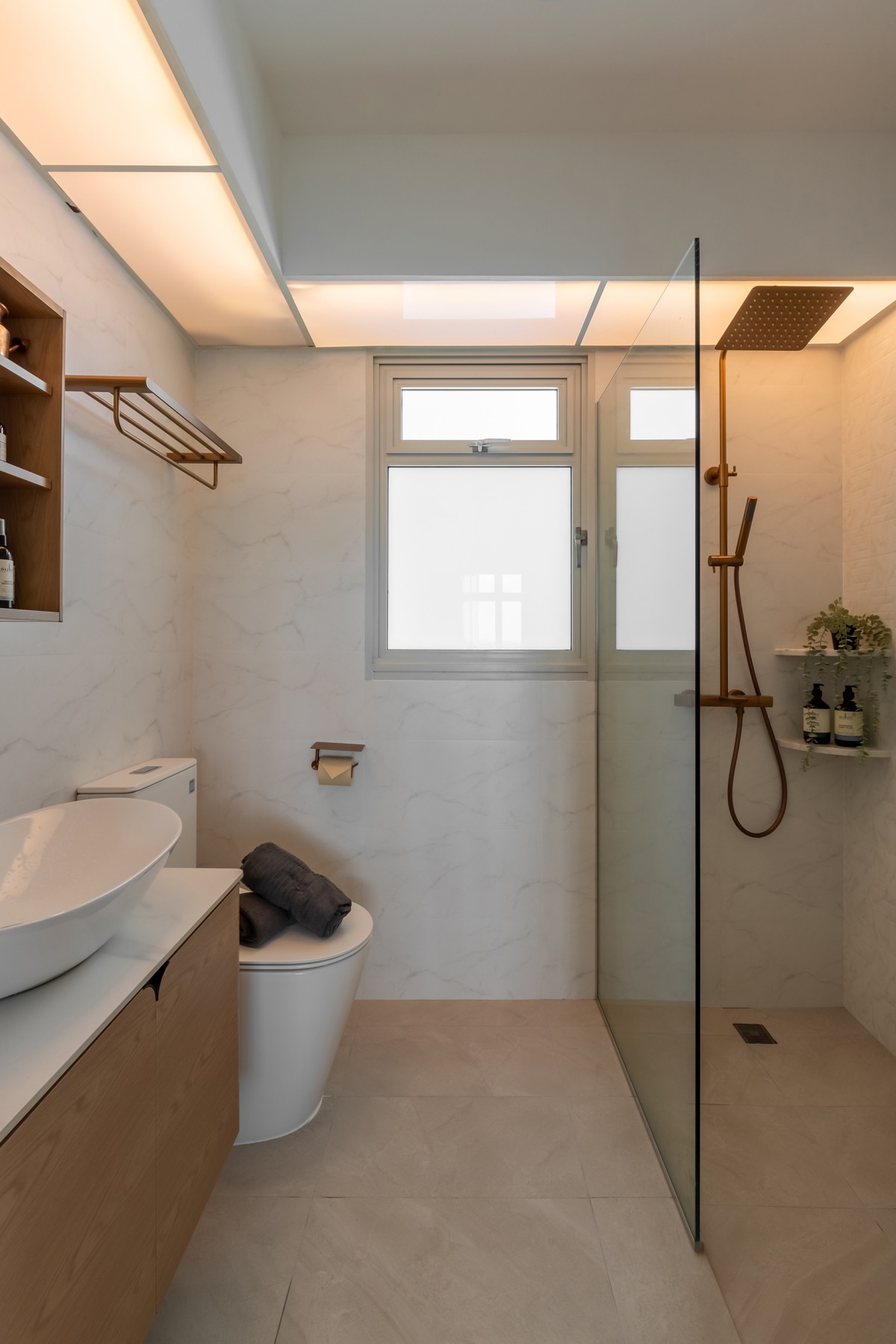 Scandinavian Bathroom with Countertop and Shower Screen