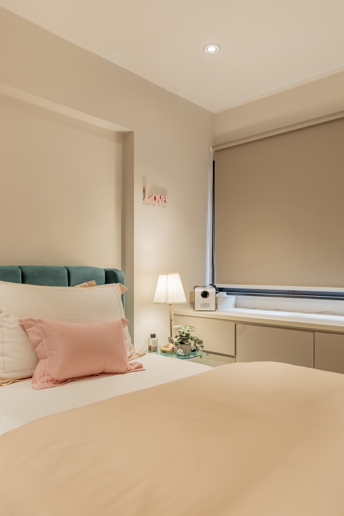 Modern Bedroom with Curtain and Downlights