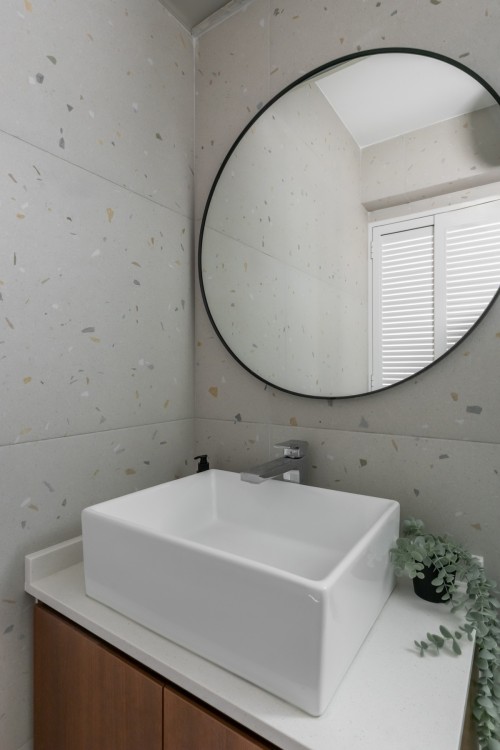 Modern Bathroom at Ghim Moh Link