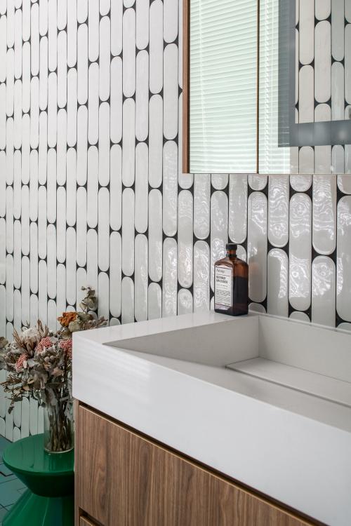Eclectic Bathroom at 69 carlise road