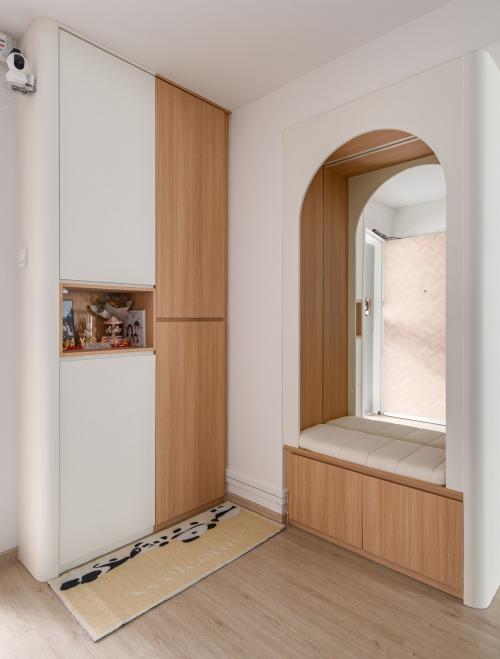 Modern Entryway at 486a tampines