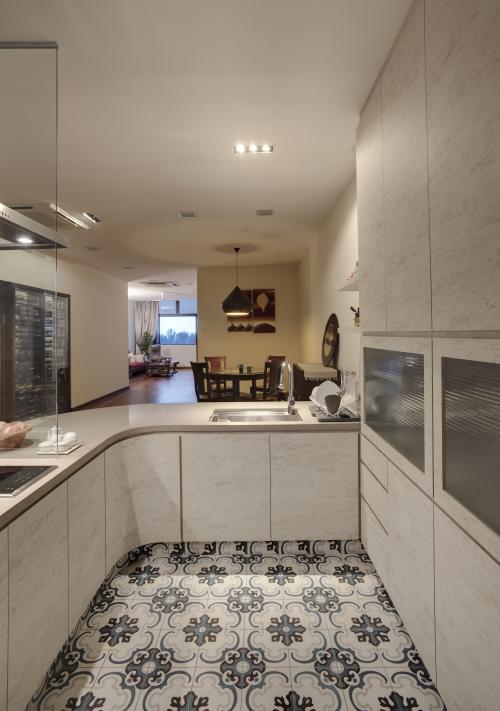 Eclectic Kitchen at The Summit