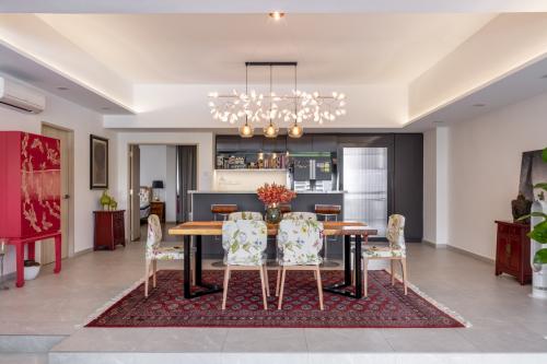 Asian Dining Room at 56 Minbu Villa