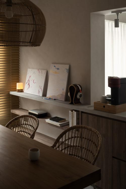 Minimalist Dining Room at 684A Edgedale Plain