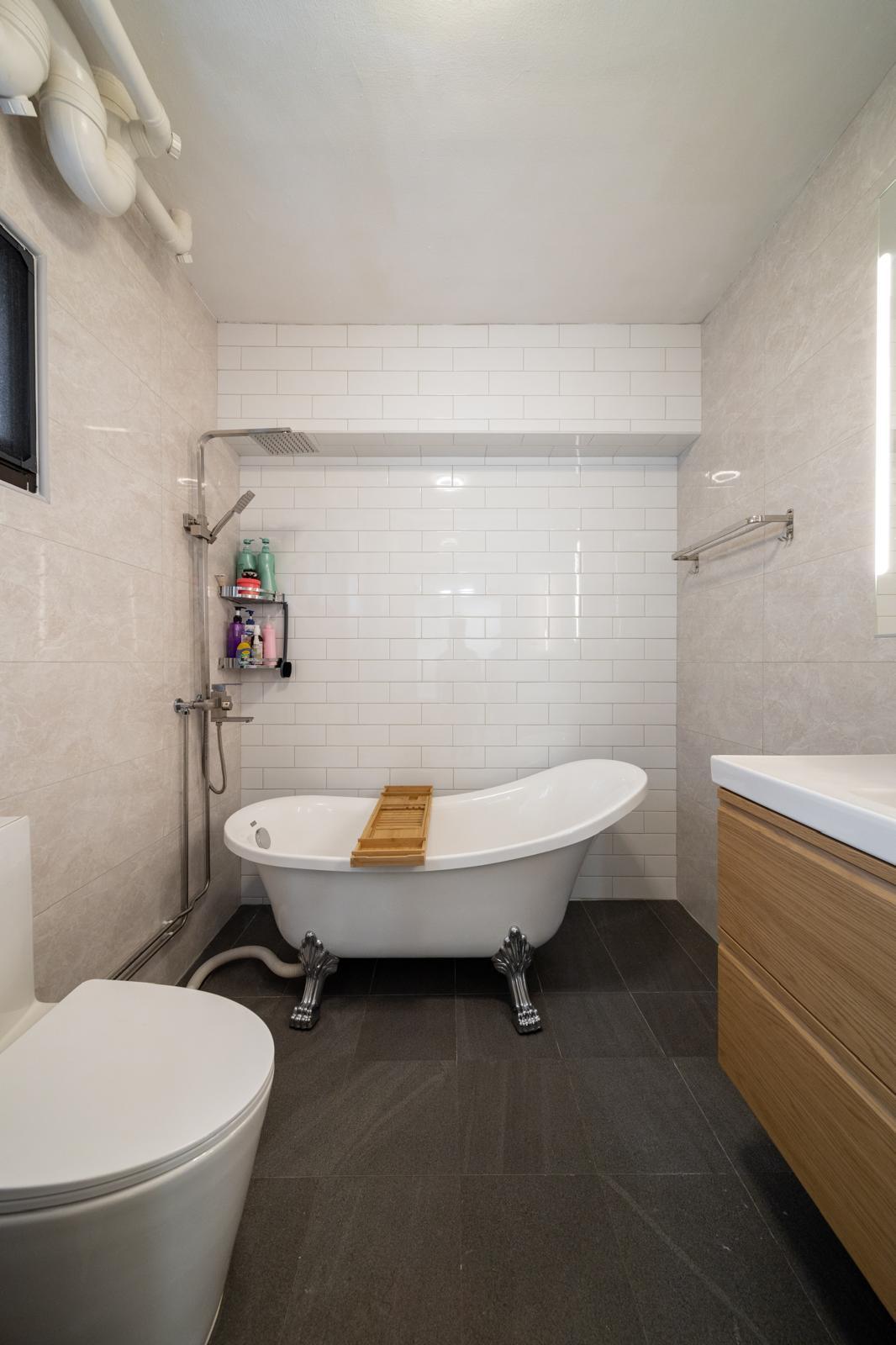 Scandinavian Bathroom with Vinyl Flooring and Bathtub