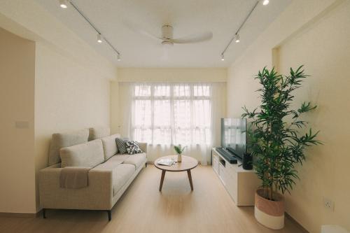 Scandinavian Living Room at 494E Tampines Street 43