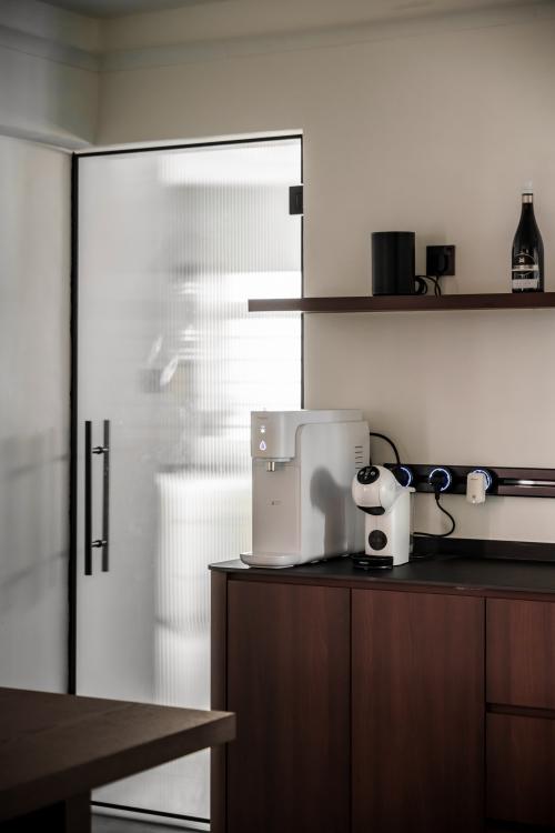 Contemporary Pantry at Edgefield Plains