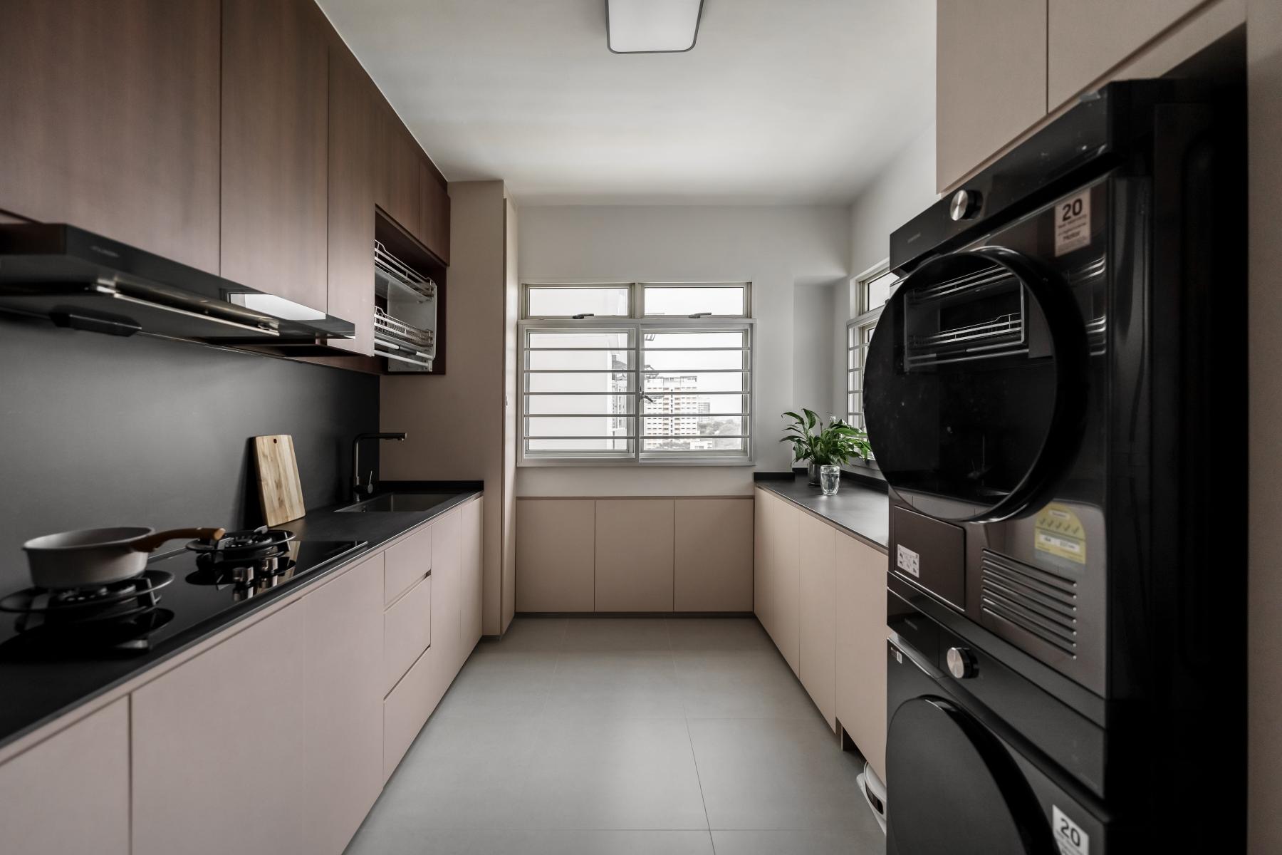 Contemporary Kitchen with Countertop and Homogeneous Tiles