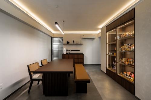Contemporary Dining Room at Edgefield Plains