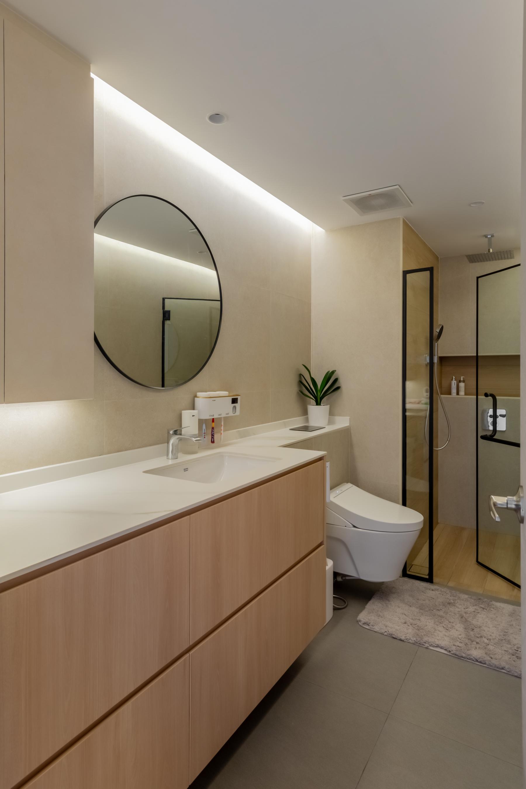 Contemporary Bathroom with Countertop and Homogeneous Tiles