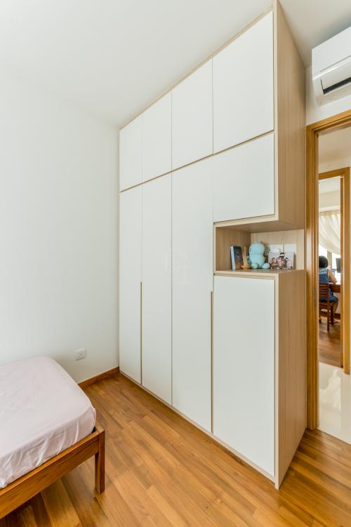 Modern Bedroom at Tanah Merah Kecil