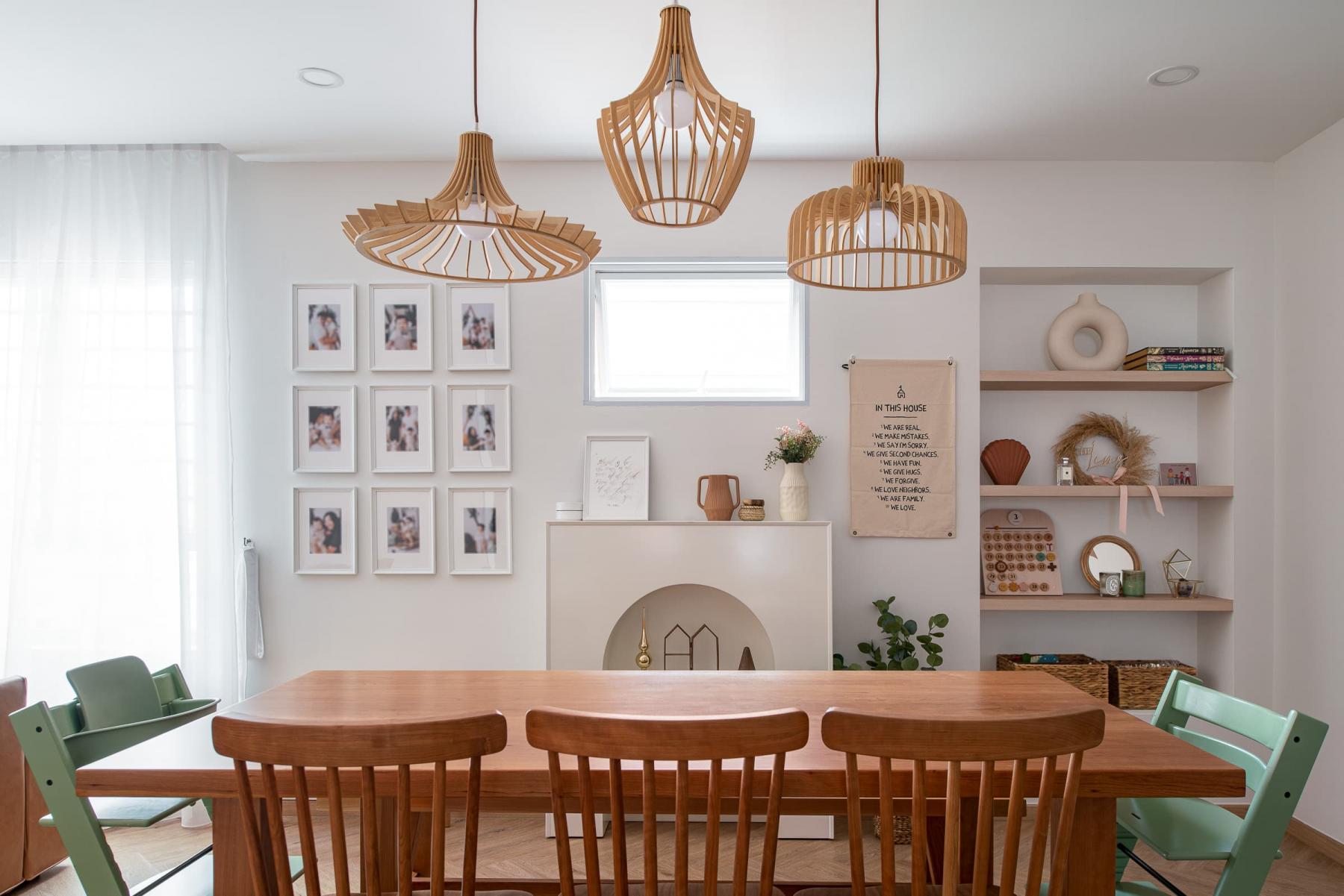 Scandinavian Dining Room with Drop Ceiling and Dining Table