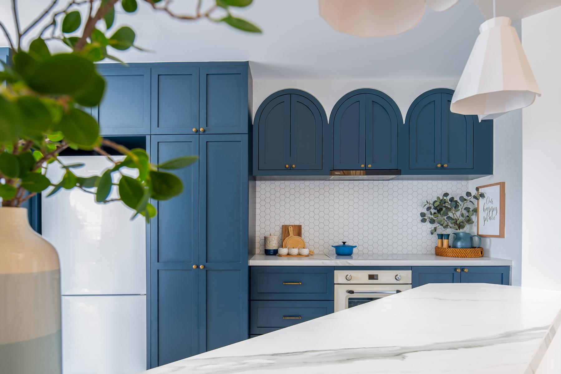 Transitional Kitchen with Countertop and Mosaic