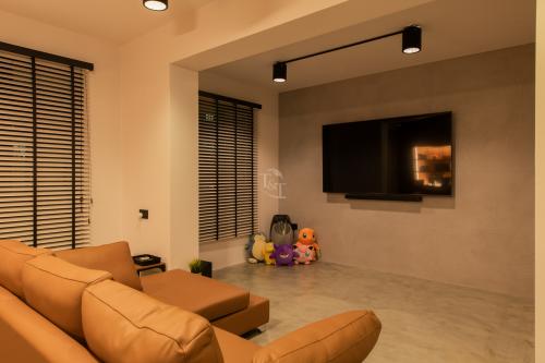 Contemporary Living Room at Waterfront II @ Northshore
