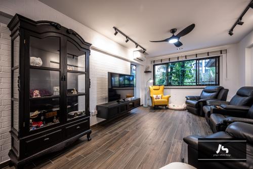 Modern Living Room at 258 Bishan St 22