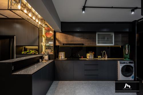 Modern Kitchen at 336 Jurong East