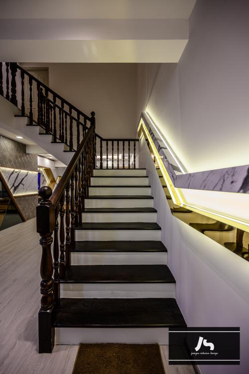 Modern Hallway at 426 Tampines St 41