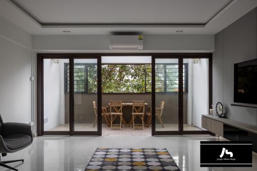 Scandinavian Balcony at 512 Bukit Batok