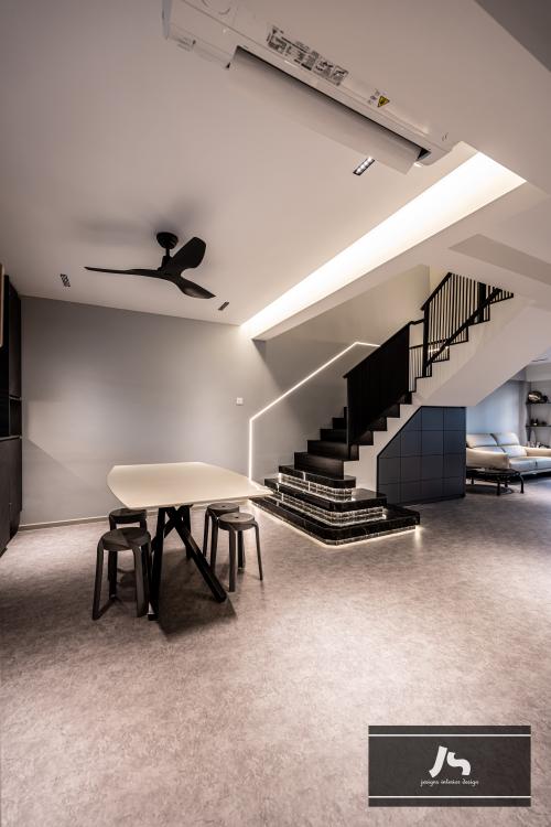 Modern Living Room at 615 Hougang Ave 8