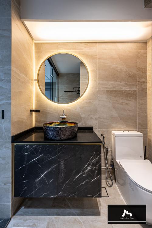 Modern Bathroom at 549 Jurong West St 42
