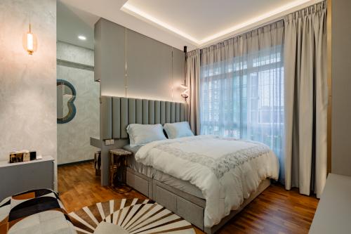 Modern Bedroom at 17 Peck Hay Road