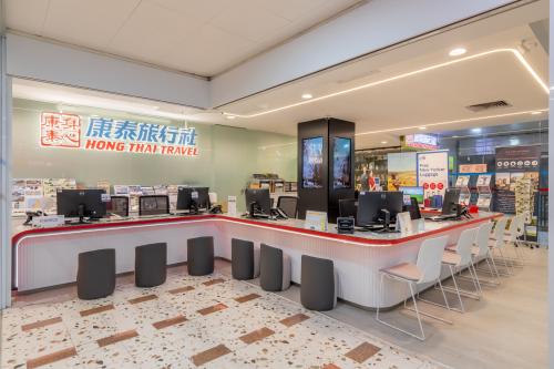 Modern Retail at Chinatown