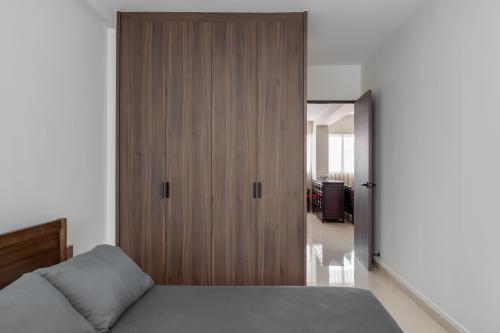 Modern Bedroom at Bishan Street 24