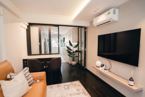 Modern Living Room at Clementi Avenue 4
