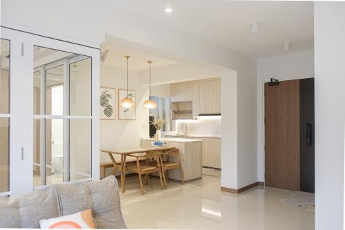 Scandinavian Living Room at Clementi Peaks