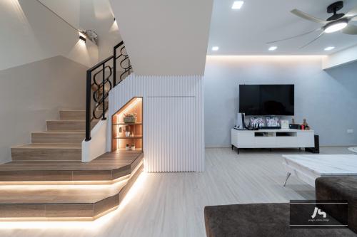 Scandinavian Living Room at 652 Woodlands Ring Road