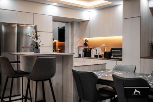 Scandinavian Kitchen at 652 Woodlands Ring Road