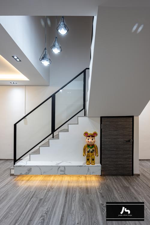 Modern Hallway at 894 Tampines St 81