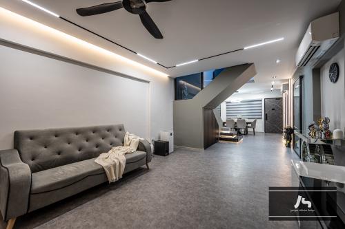 Modern Living Room at 942 Tampines Ave 5