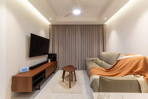 Vintage Living Room at Bidadari Park Drive