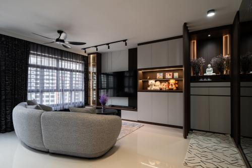 Modern Living Room at Plantation Crescent