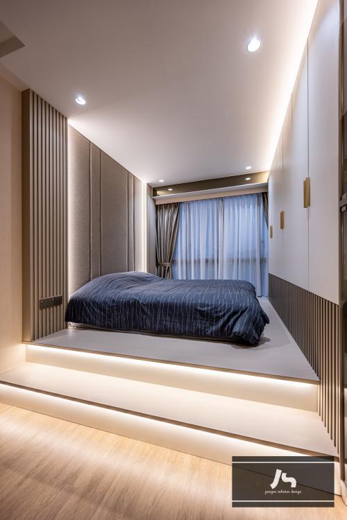 Modern Bedroom at 20 Serangoon