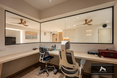 Country Workstation at 126C Edgedale Plains