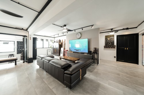 Industrial Living Room at Antique Hermitage