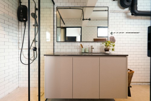 Industrial Bathroom at Antique Hermitage