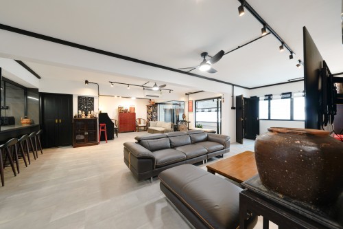 Industrial Living Room at Antique Hermitage
